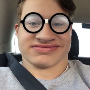 Meet your Posher, Riley